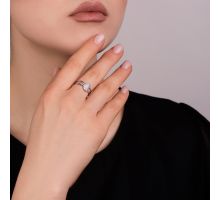 Срібна каблучка з фіанітами (10537): купить