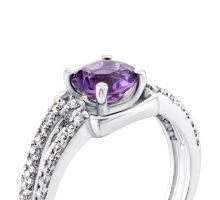 Серебряное кольцо с аметистом и фианитами (1501/1р-AMET): купить