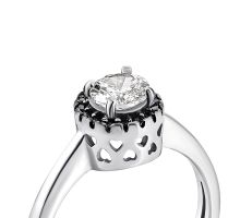 Серебряное кольцо с фианитами (81106ч/б"): купить