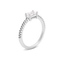 Серебряное кольцо с фианитами (R36588)