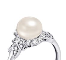 Серебряное кольцо с жемчугом и фианитами (1769/9р-PWT): купить