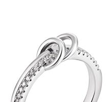 Серебряное кольцо с фианитами (CR13209): купить